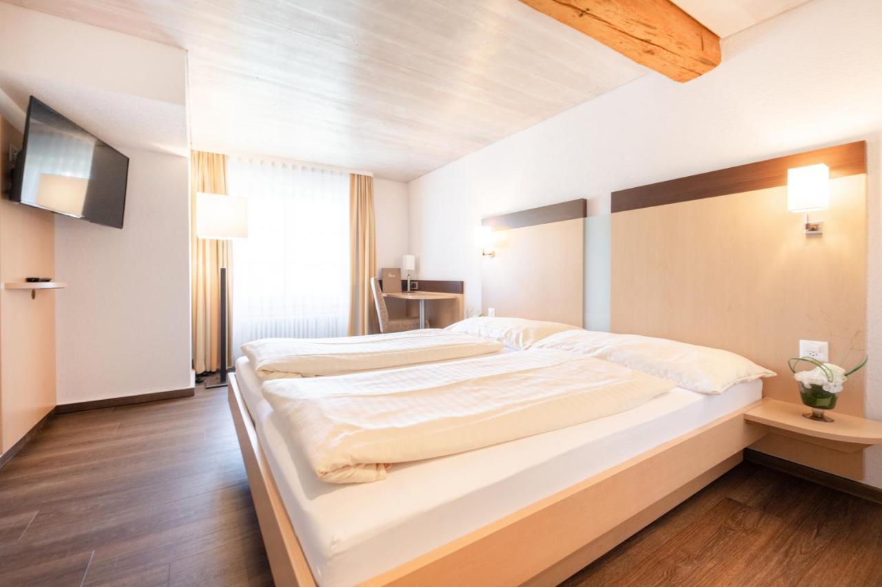 Hotel Zum Goldenen Kreuz Frauenfeld Dış mekan fotoğraf