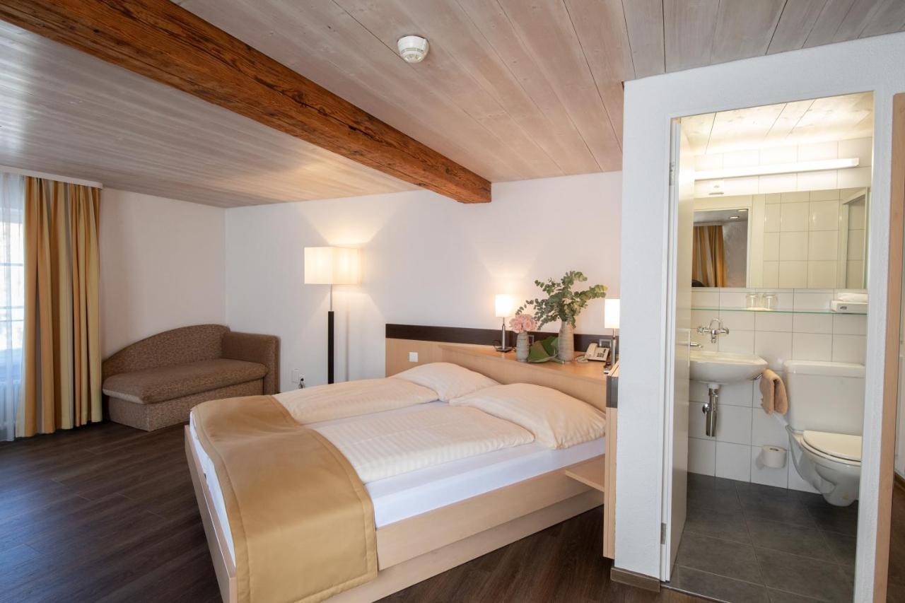 Hotel Zum Goldenen Kreuz Frauenfeld Dış mekan fotoğraf
